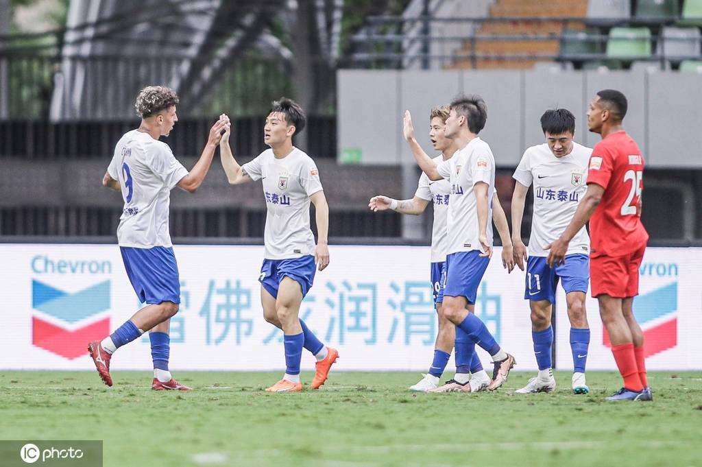 德甲第15轮，拜仁3-0战胜斯图加特，凯恩打进2球。
